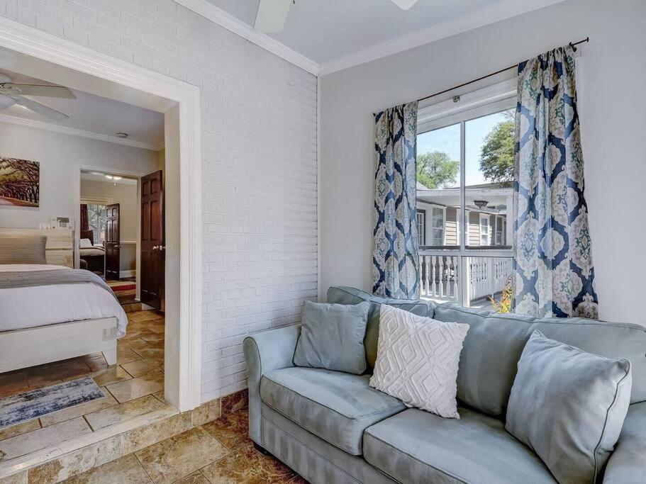 Historic Savannah Gold Private Condo With Pool - 2Bed, 1&Half Bath, Sleeps 6, 1St Floor, 15 Min Walk To Historic Savannah Center And All Attractions Zewnętrze zdjęcie